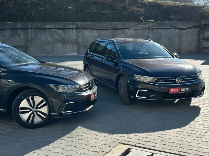 VOLKSWAGEN PASSAT 2020