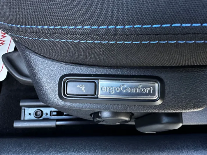 VOLKSWAGEN PASSAT 2020