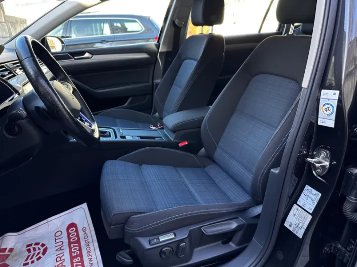 VOLKSWAGEN PASSAT 2020