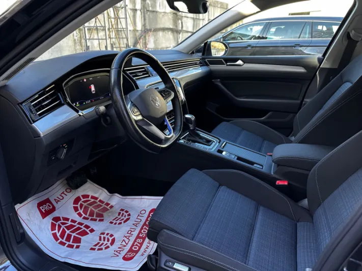 VOLKSWAGEN PASSAT 2020