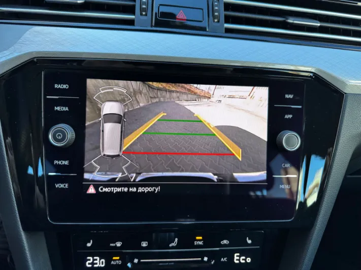 VOLKSWAGEN PASSAT 2020