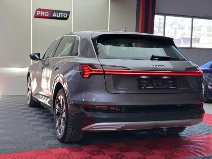 AUDI E-TRON 2020