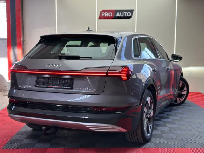 AUDI E-TRON 2020