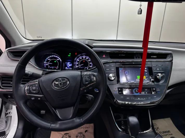 TOYOTA AVALON 2015