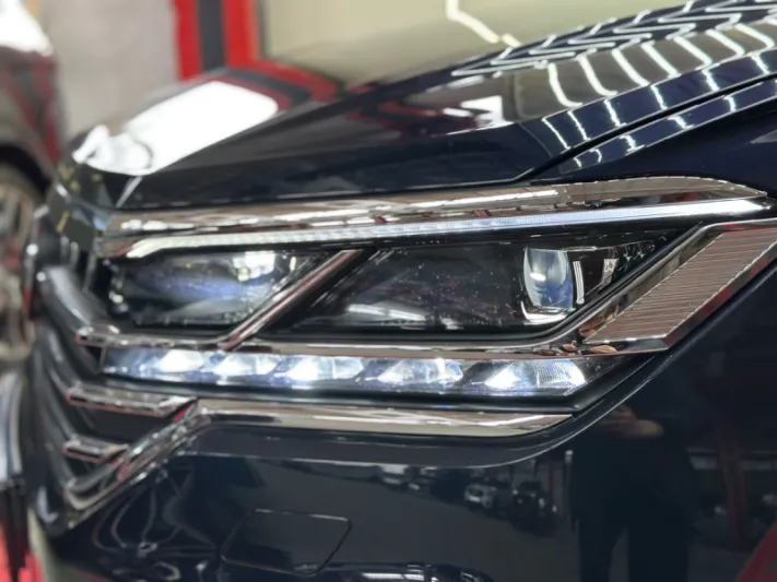 VOLKSWAGEN TOUAREG 2021