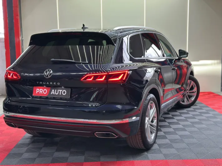 VOLKSWAGEN TOUAREG 2021