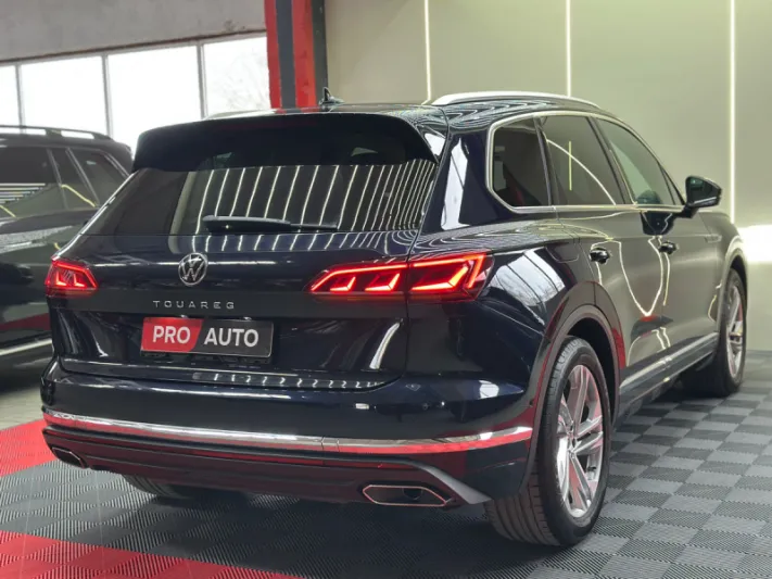 VOLKSWAGEN TOUAREG 2021