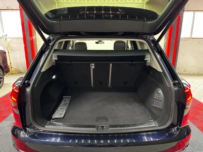 VOLKSWAGEN TOUAREG 2021